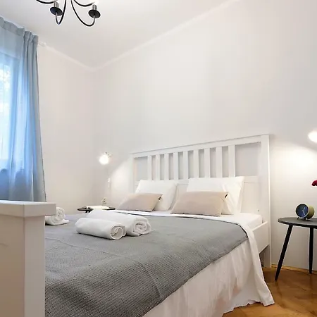 Moro Apartment