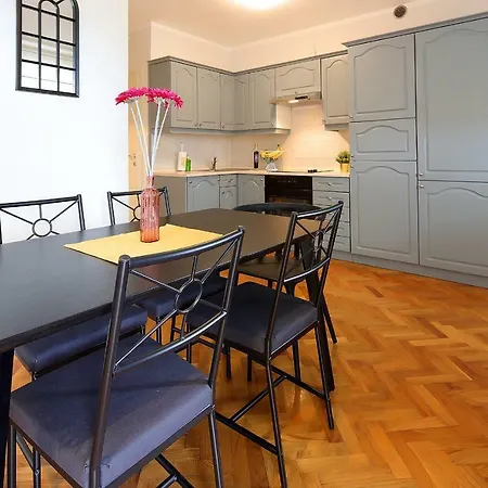 Apartment Moro Malinska